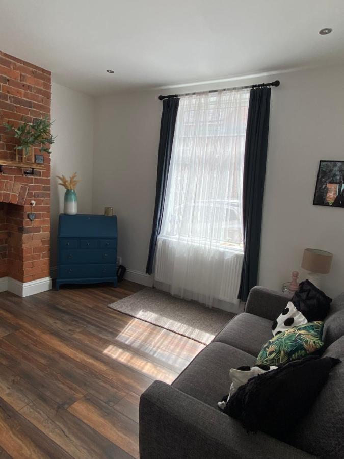 Luxury Spacious Renovated Townhouse Grantham Extérieur photo